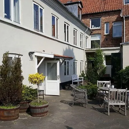 Sverre's Hotel